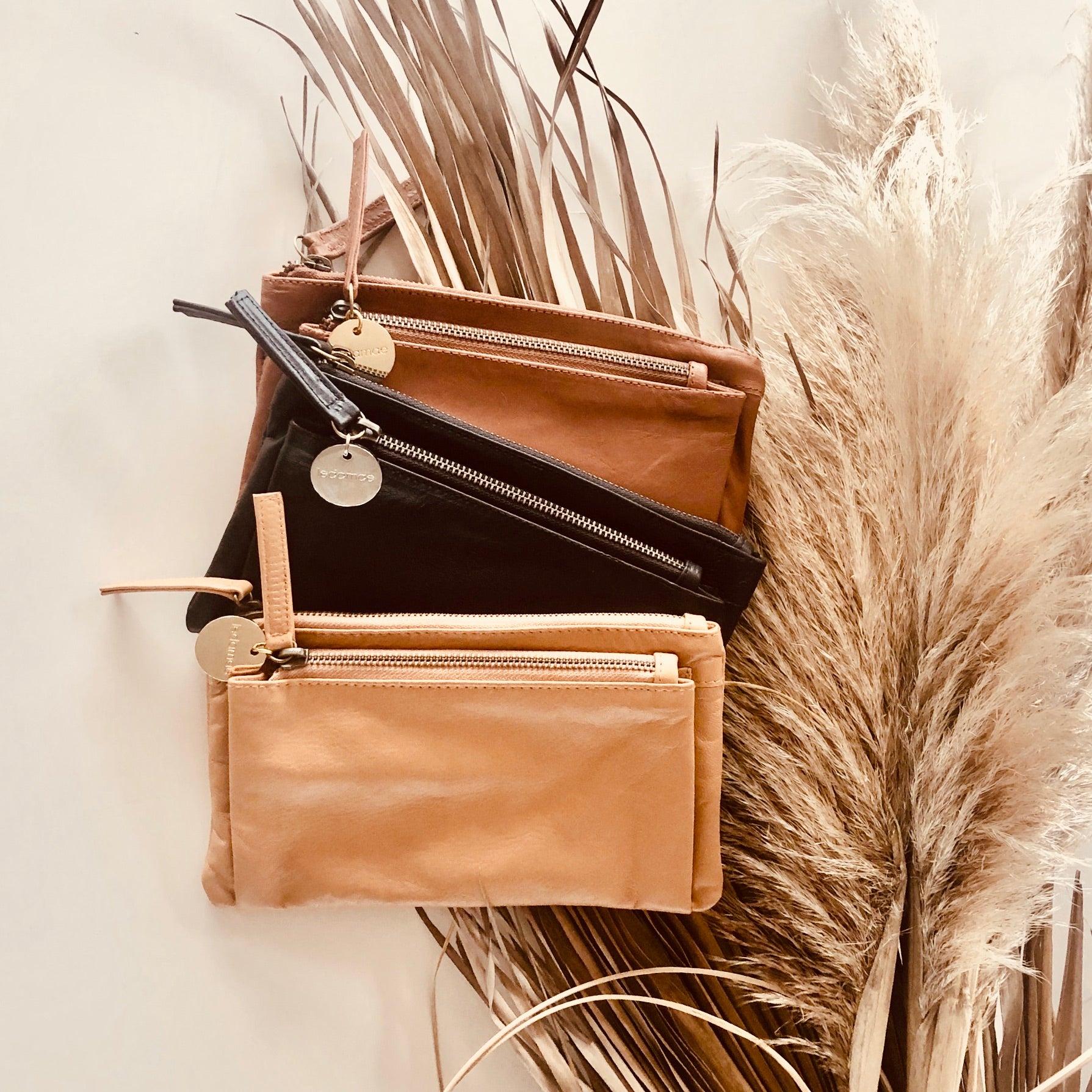 ' LULU ' tan leather wallet