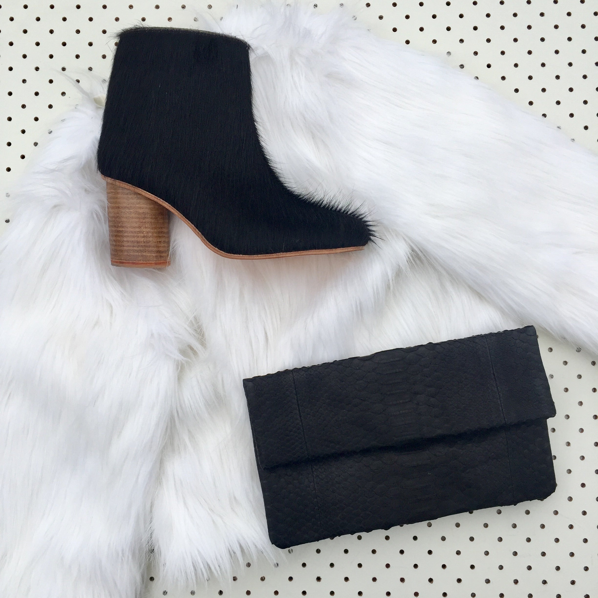 ' CLUTCH ' black clutch